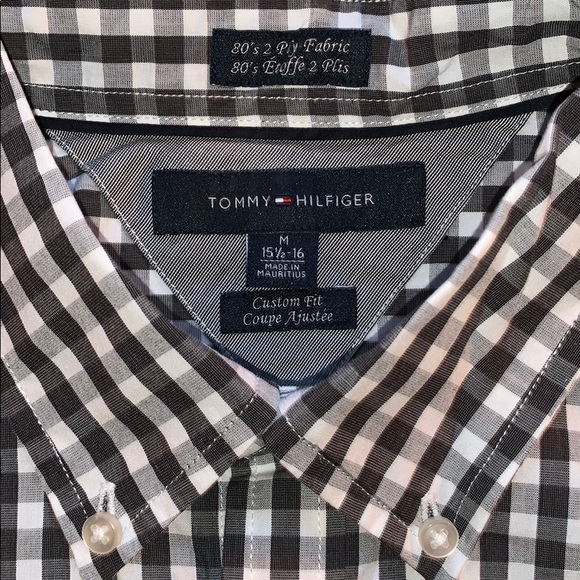 🔥TOMMY HILFIGER BUTTON DOWN DRESS SHIRT🔥 - Picture 3 of 3